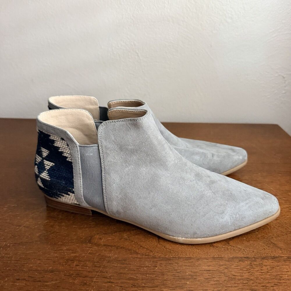 Plume By Faryl Robin Womens Gray Vegan Faux Suede Boots Sz 6.5